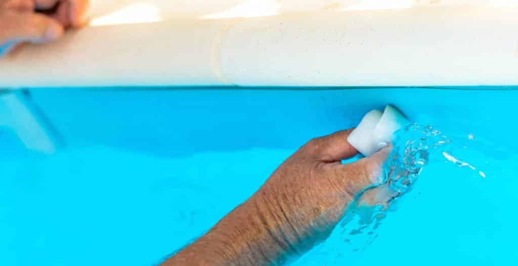 Comment nettoyer le spa Enlever les particules et moisissures